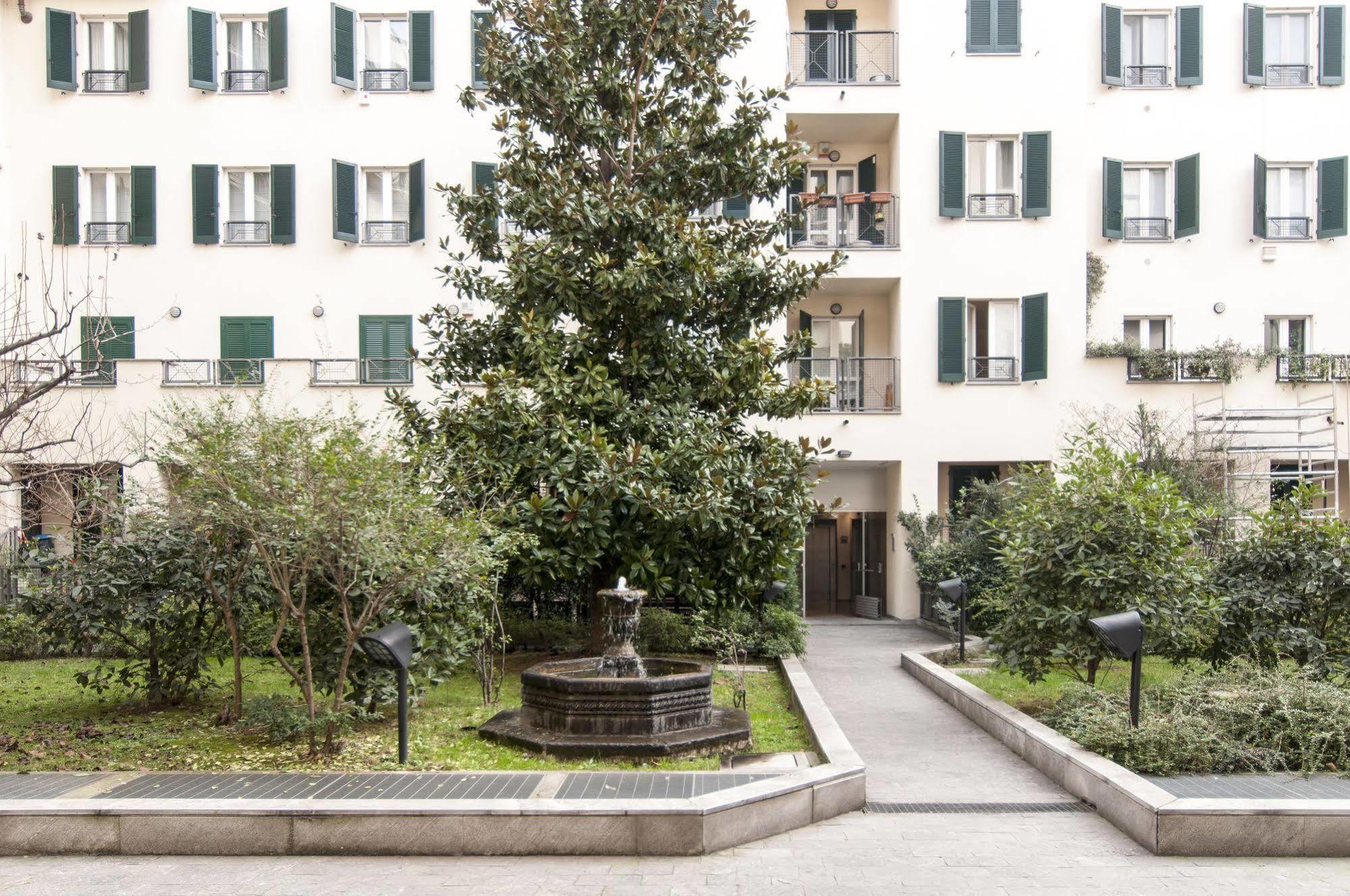 Milan Royal Suites ภายนอก รูปภาพ